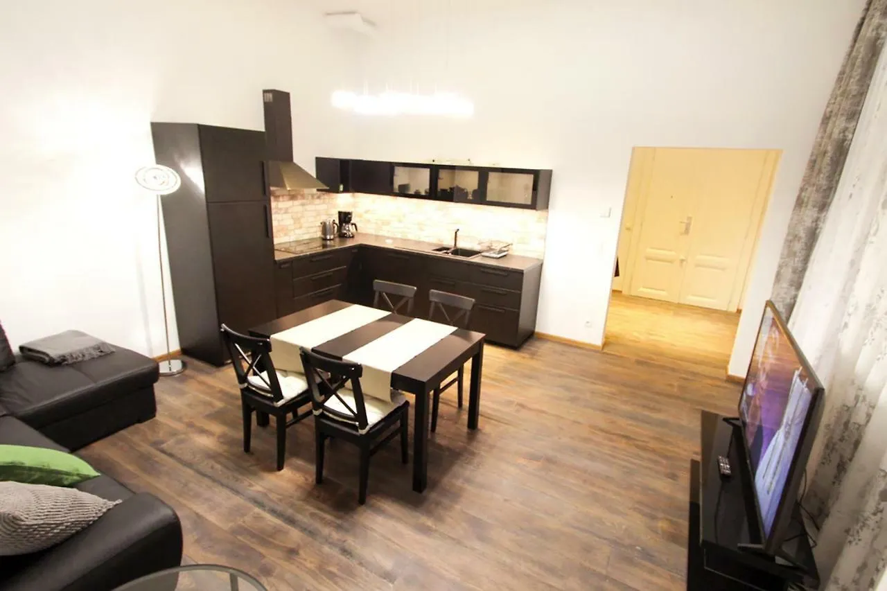 Lana Appartements Vienna Apartment