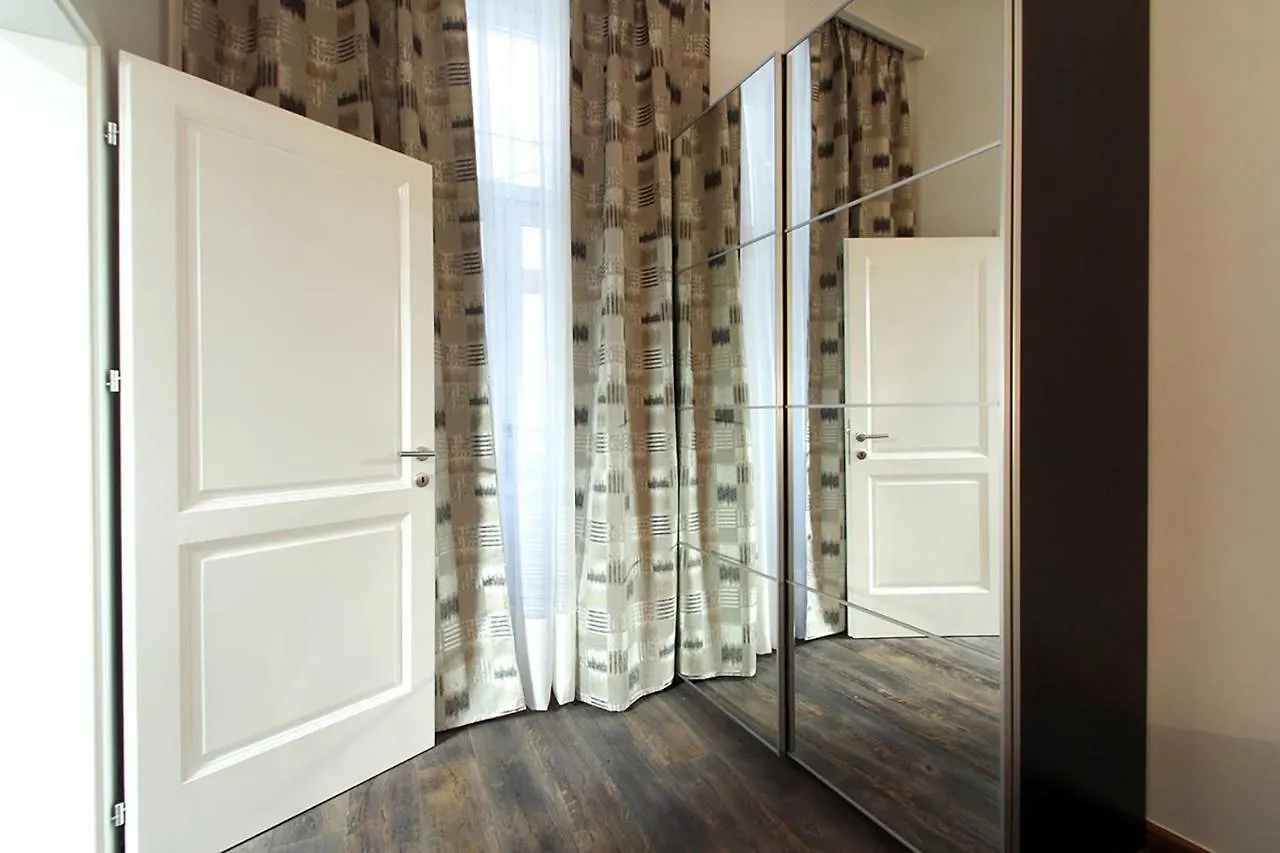 Lana Appartements Vienna Austria