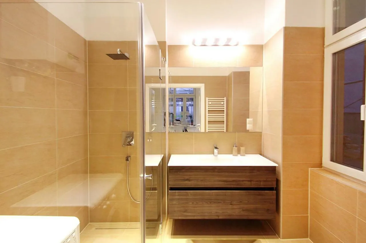 Apartment Lana Appartements Vienna